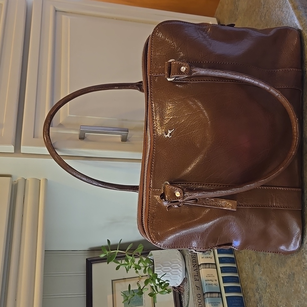 EUC Ashwood Brown Leather  Bag
